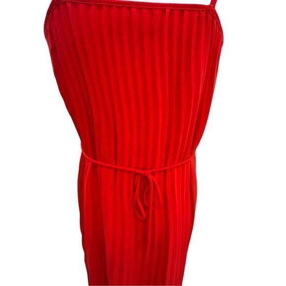 Banana Republic, red Christmasy accordion folded fabric, chiffon maxi size 0 fla - Picture 8 of 16
